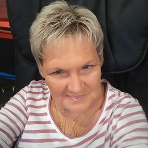 Meet your Posher, Cheryl